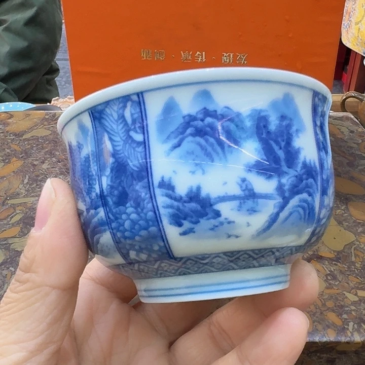 青花瓷杯一个，瓷。。。。。
