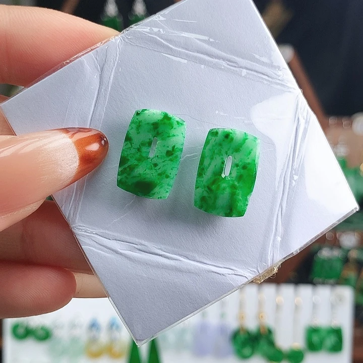 翡翠未镶嵌耳饰耳饰