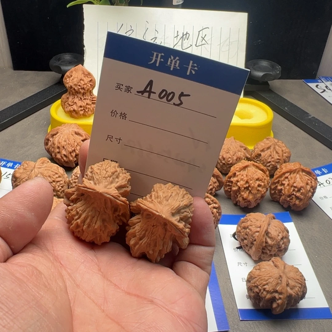 吊坠文玩核桃小鸟