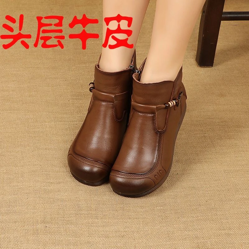 厚棉平底休闲女靴子冬季牛筋软底牛皮短靴复古真皮中老年妈妈棉鞋