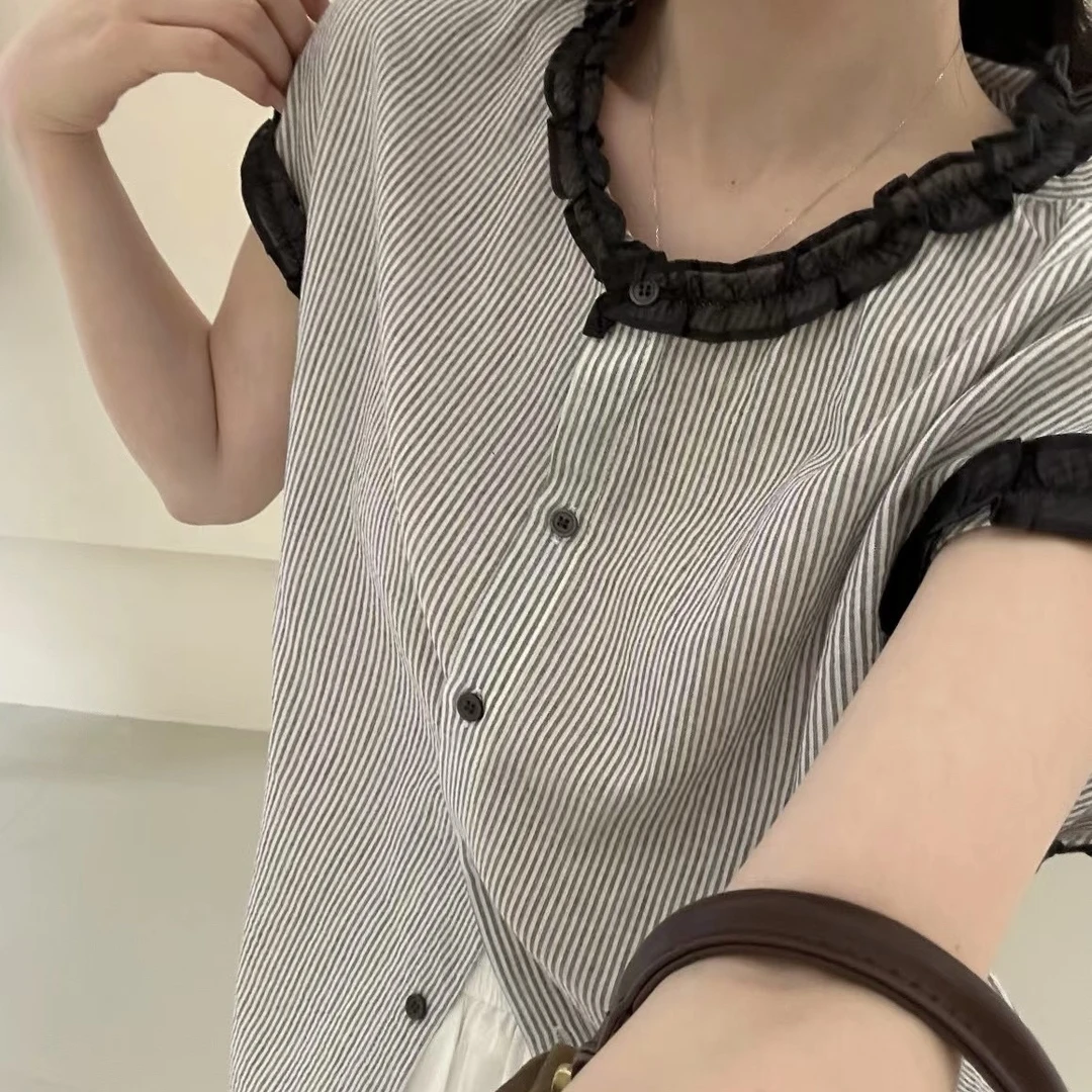 《6号链接》条纹拼接圆领时尚欧美风小衫