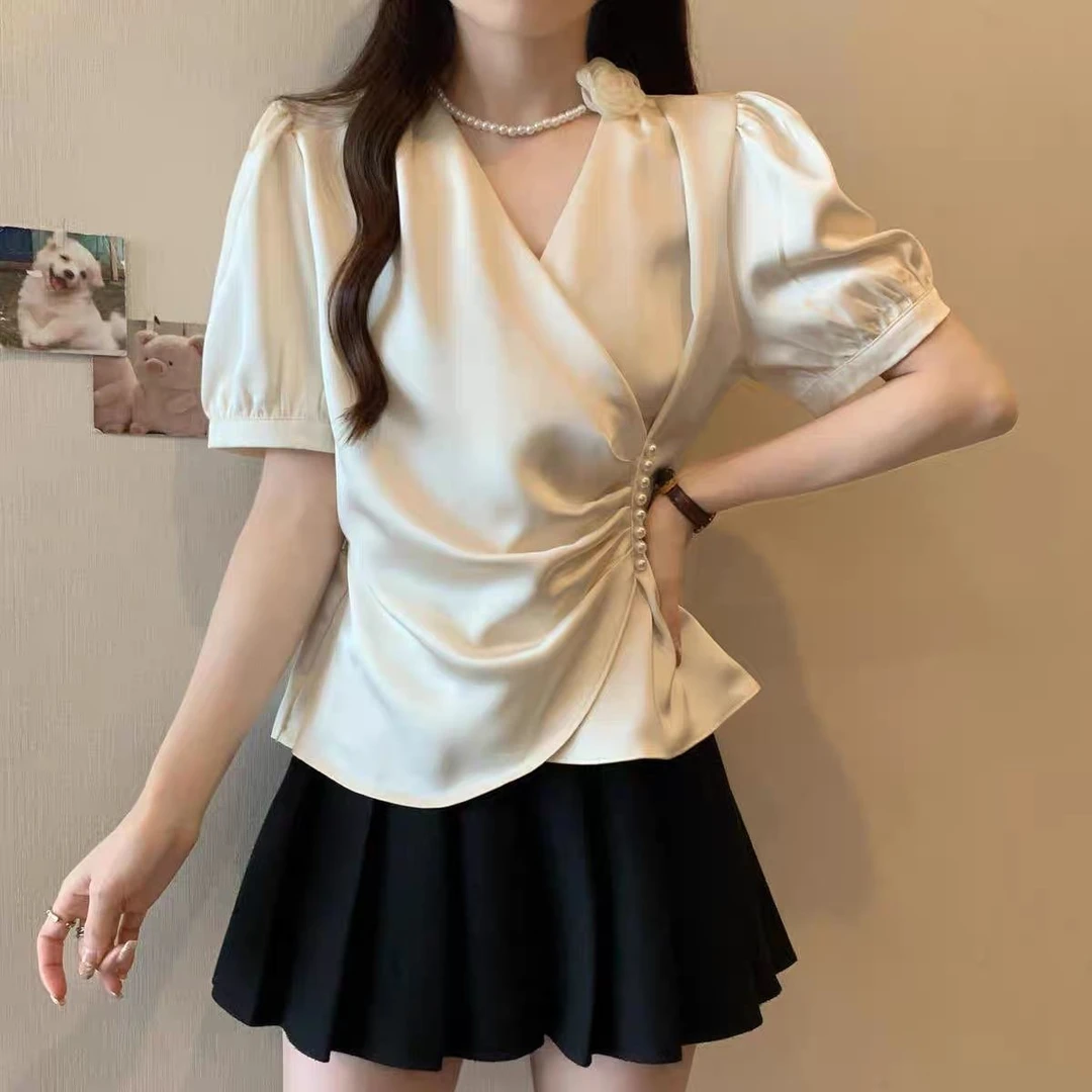 大码女装遮肚子缎面交叉领短袖衬衫胖MM正肩减龄收腰显瘦上衣女