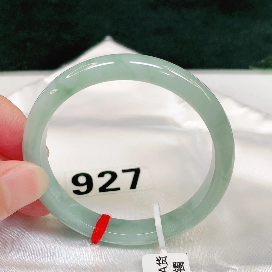 翡翠手镯未镶嵌927