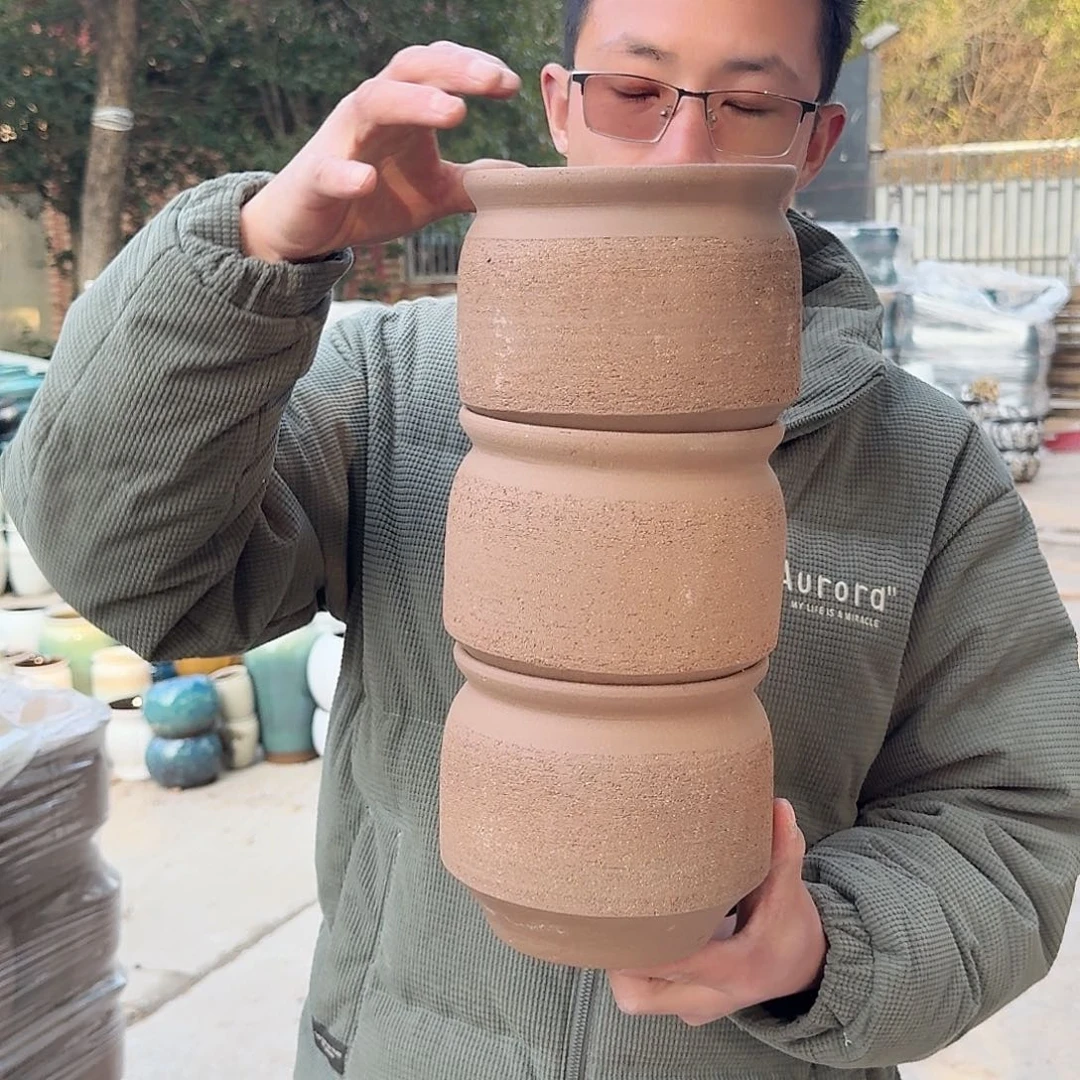 紫砂花盆口15高14（三个拉毛直筒
