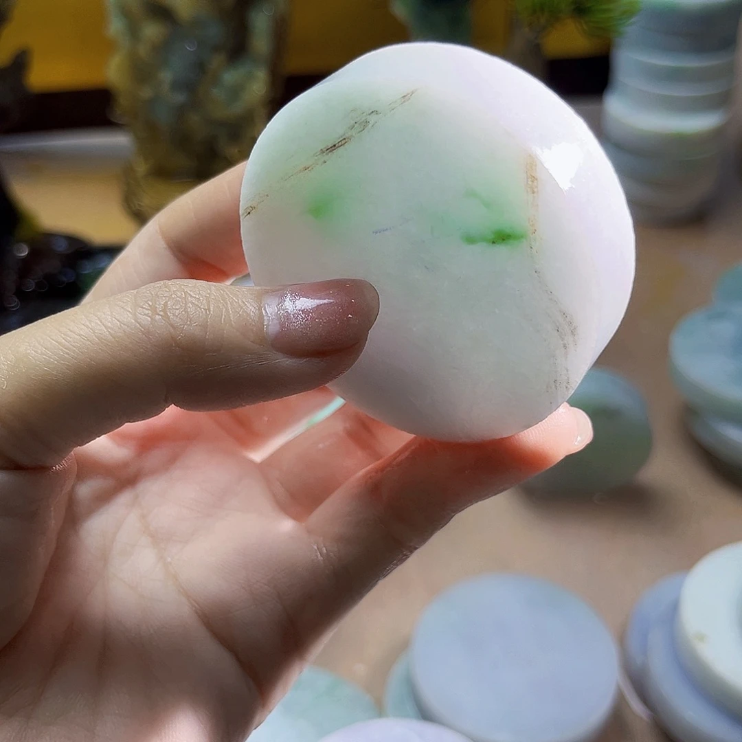 翡翠未镶嵌颈饰902……