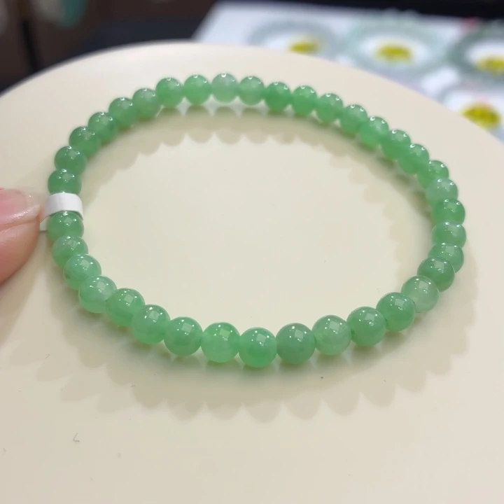 翡翠未镶嵌手链冰胶果阳绿卡5