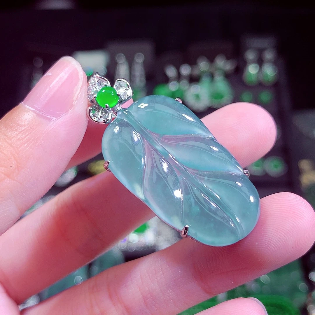 翡翠未镶嵌颈饰天然