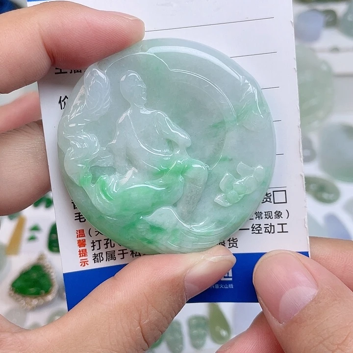 颈饰未镶嵌翡翠达摩