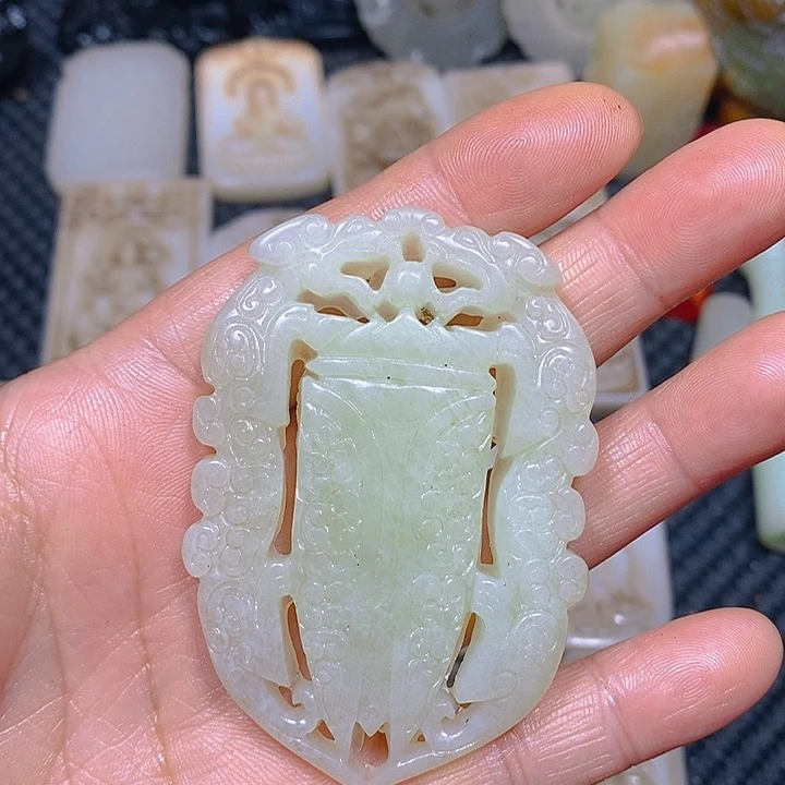 未镶嵌手链和田玉（糖玉）