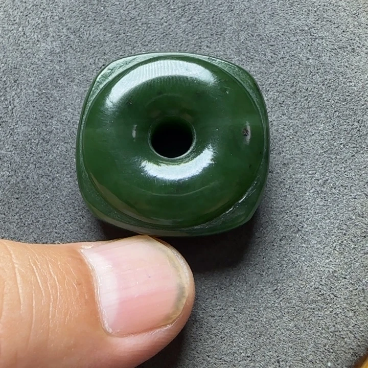 颈饰未镶嵌和田玉定制