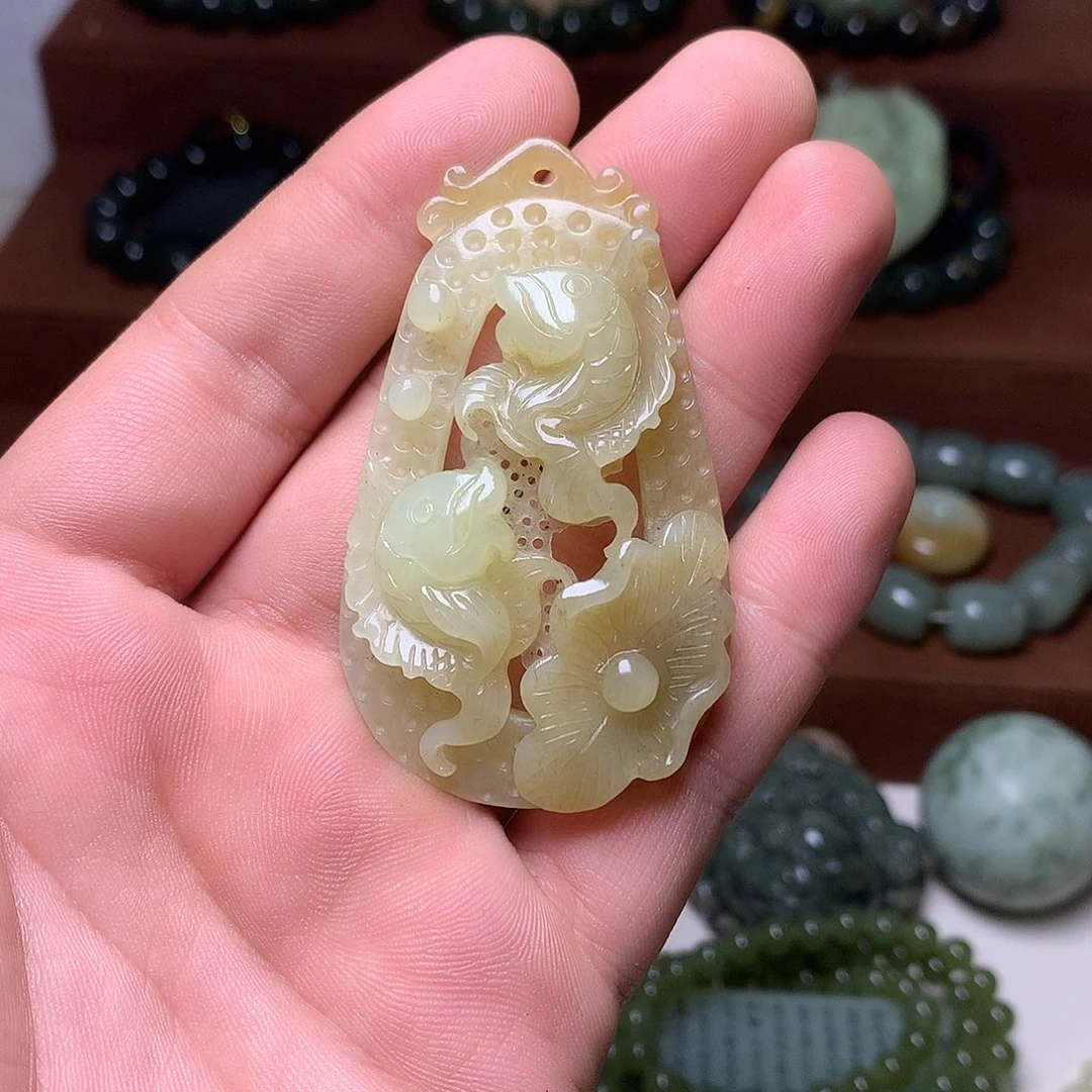 颈饰未镶嵌和田玉