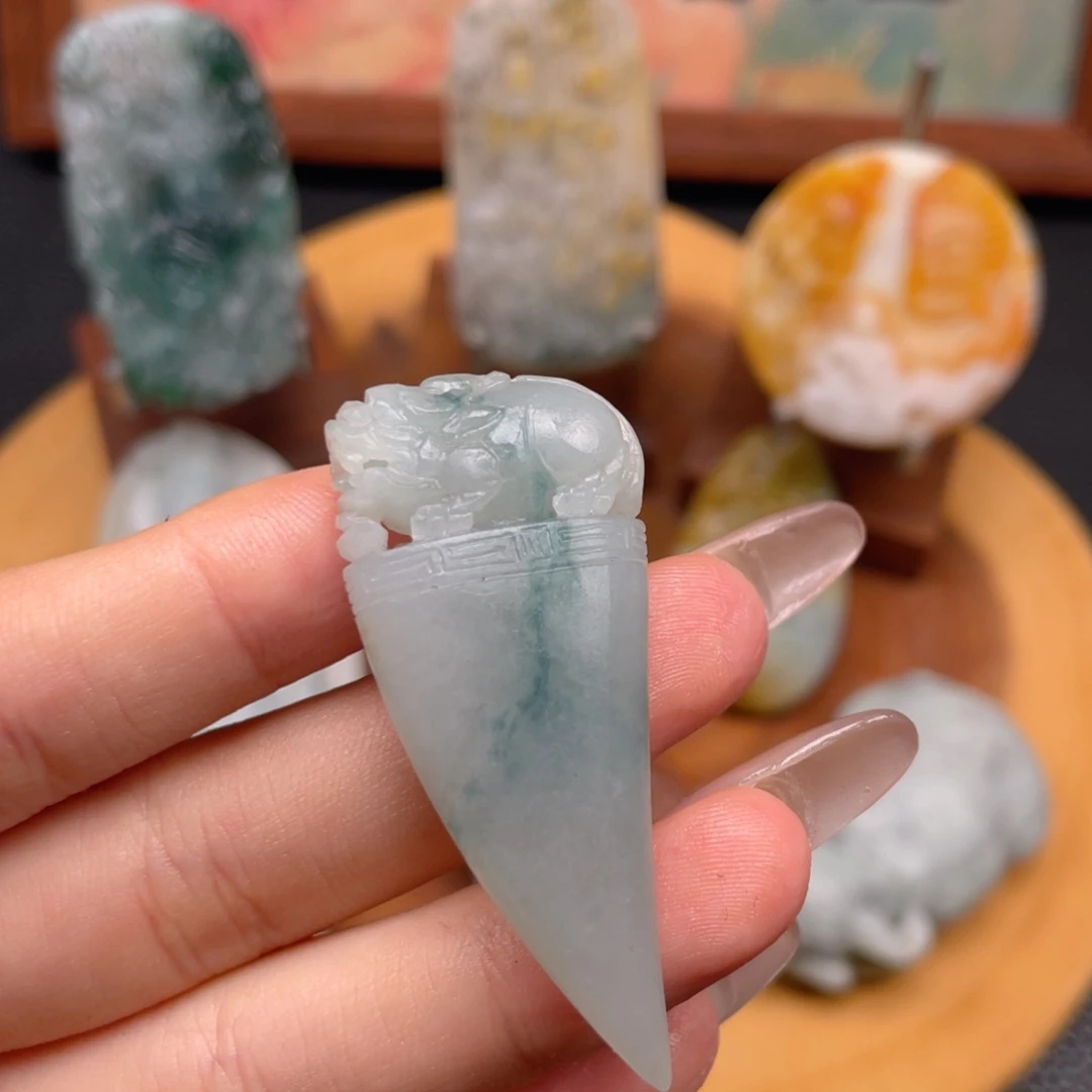 定制翡翠未镶嵌翡翠