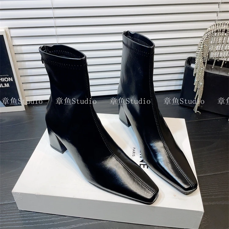 百搭好穿~！法式尖头粗跟短靴女秋冬新款软皮显瘦高跟马丁靴