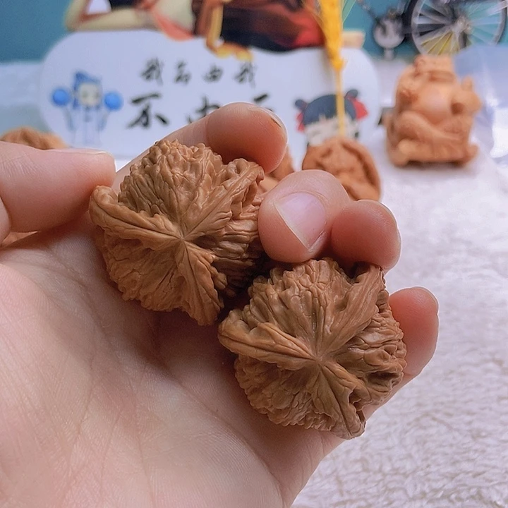 把件文玩核桃p****y三棱