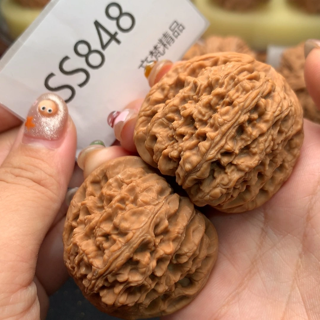 文玩核桃把件全品南疆石43