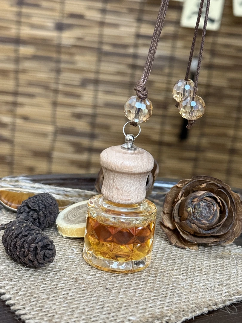 车载古法精油天然熏香车内挂件饰品室内净化空气等