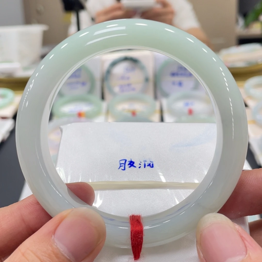 翡翠未镶嵌手镯翡翠手镯