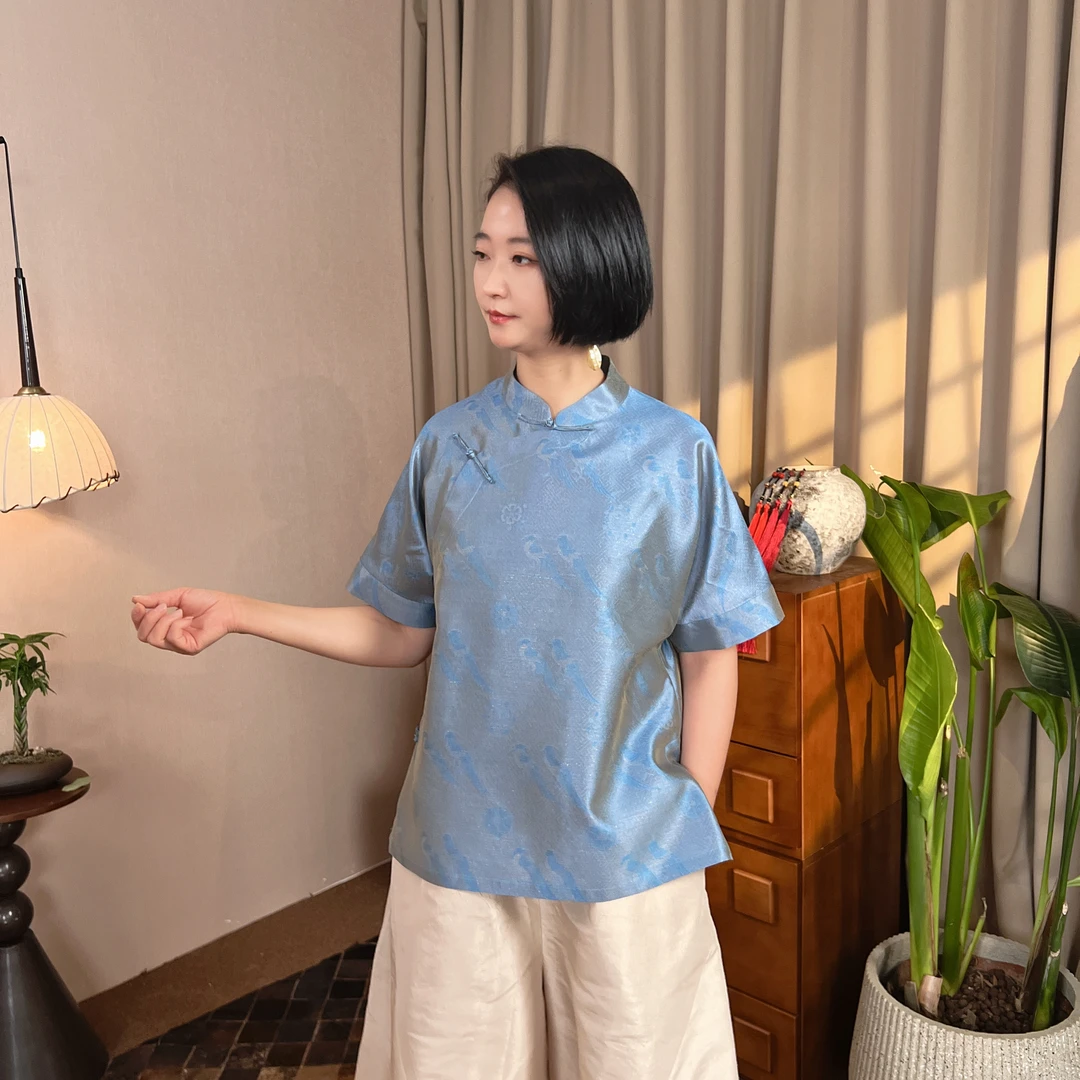 多元国风 异色幻彩万字纹翟鸟浮光鎏金桑蚕丝T恤C12136