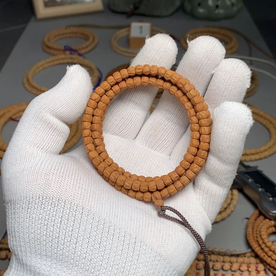 柏香籽/百香籽手串刘****）