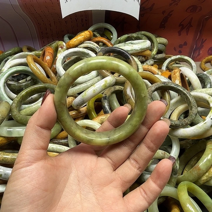 阿***噻蛇纹石玉未镶嵌手镯