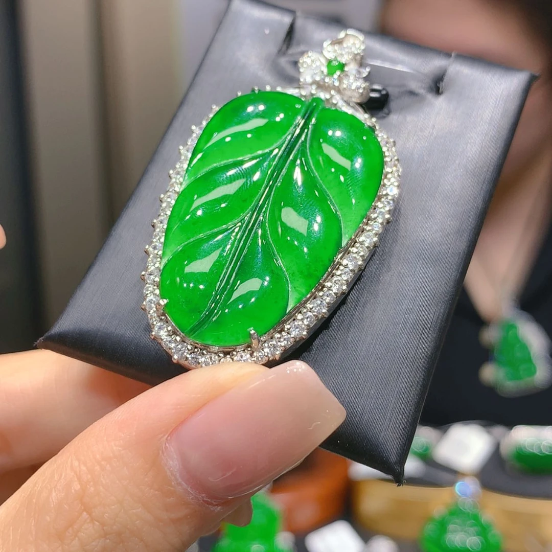 【闪购商品】颈饰银S925镶嵌翡翠5柒姐