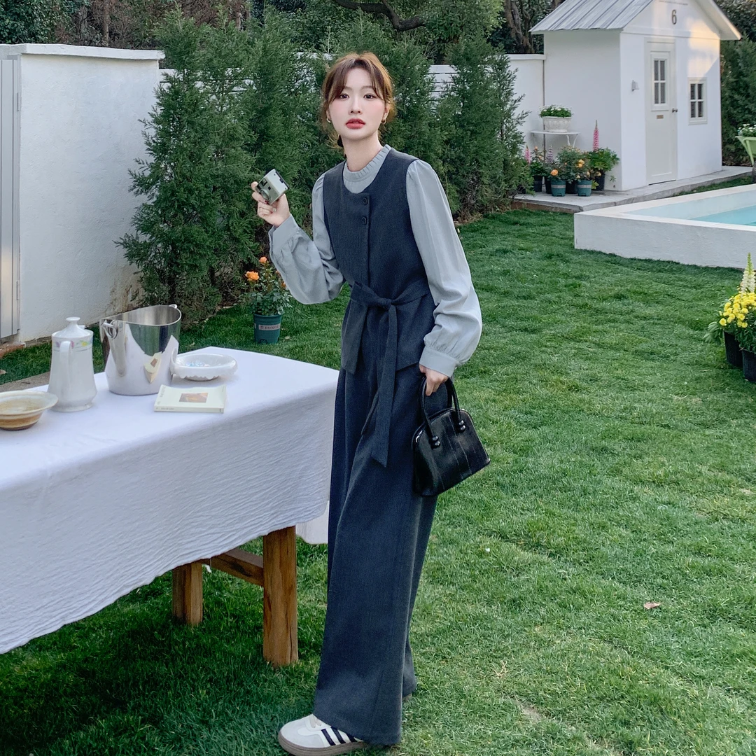 盐系穿搭三件套装裤女2025早春新款高级感马甲花边衬衫阔腿裤套装