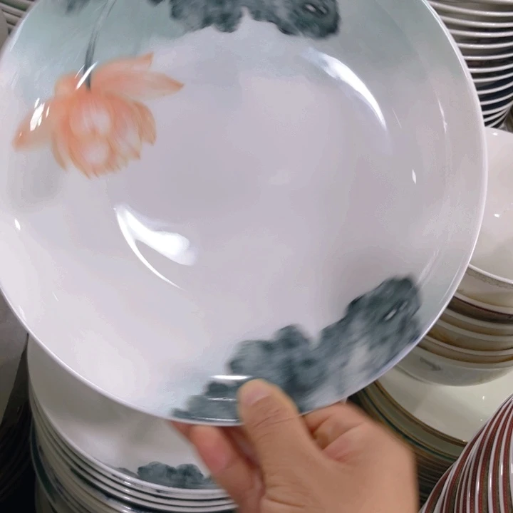 瓷片荷花八寸深盘四个