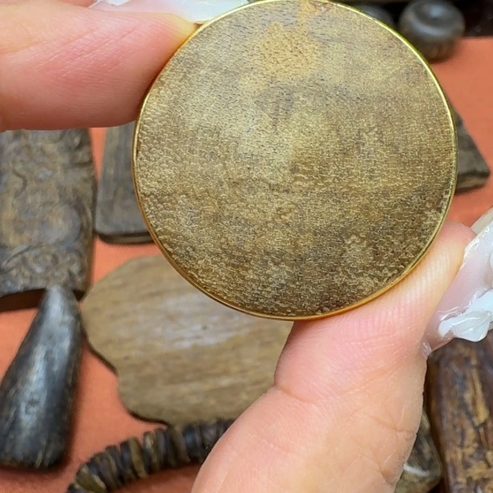 大叶紫檀（黑酸枝木类）