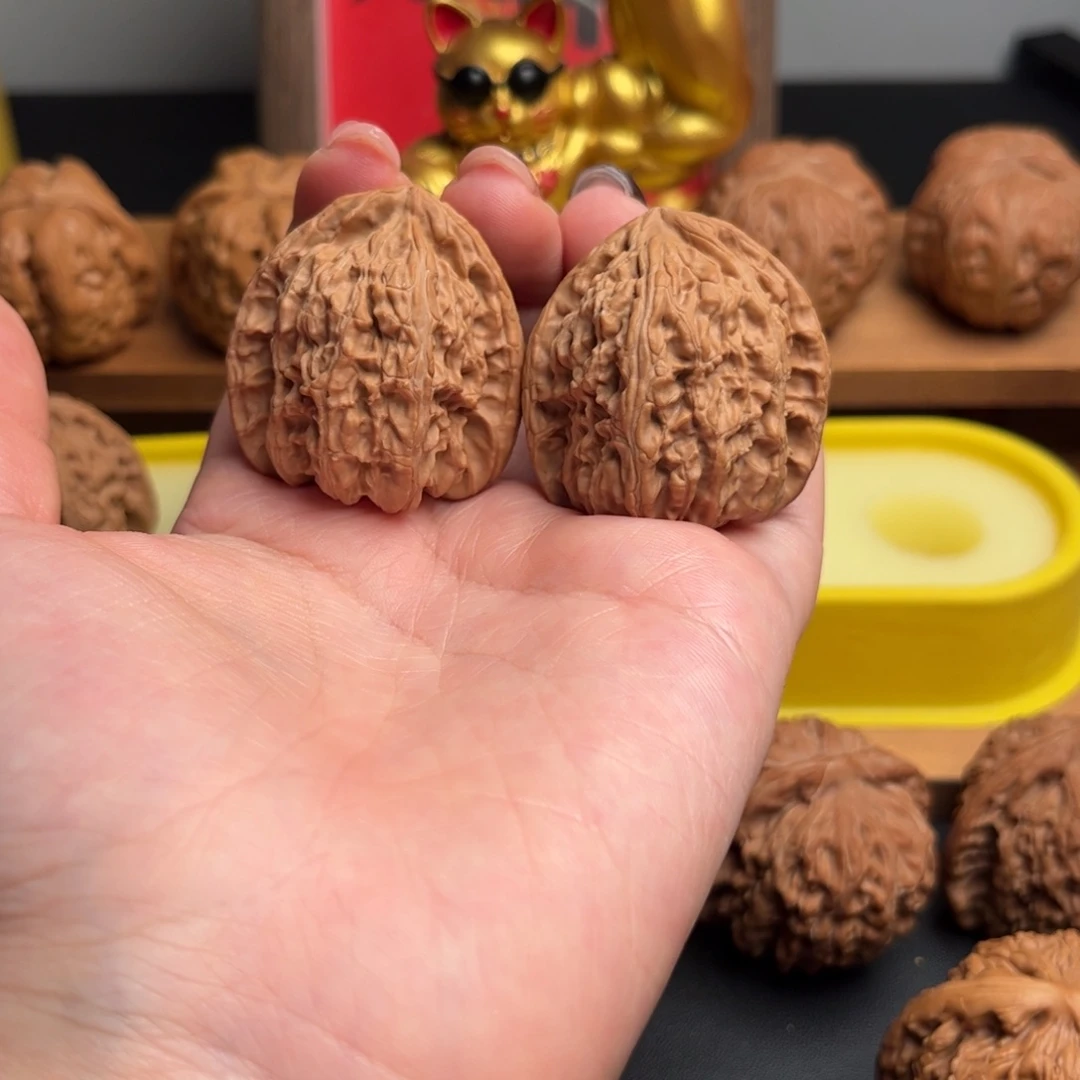 文玩核桃把件白狮子38全