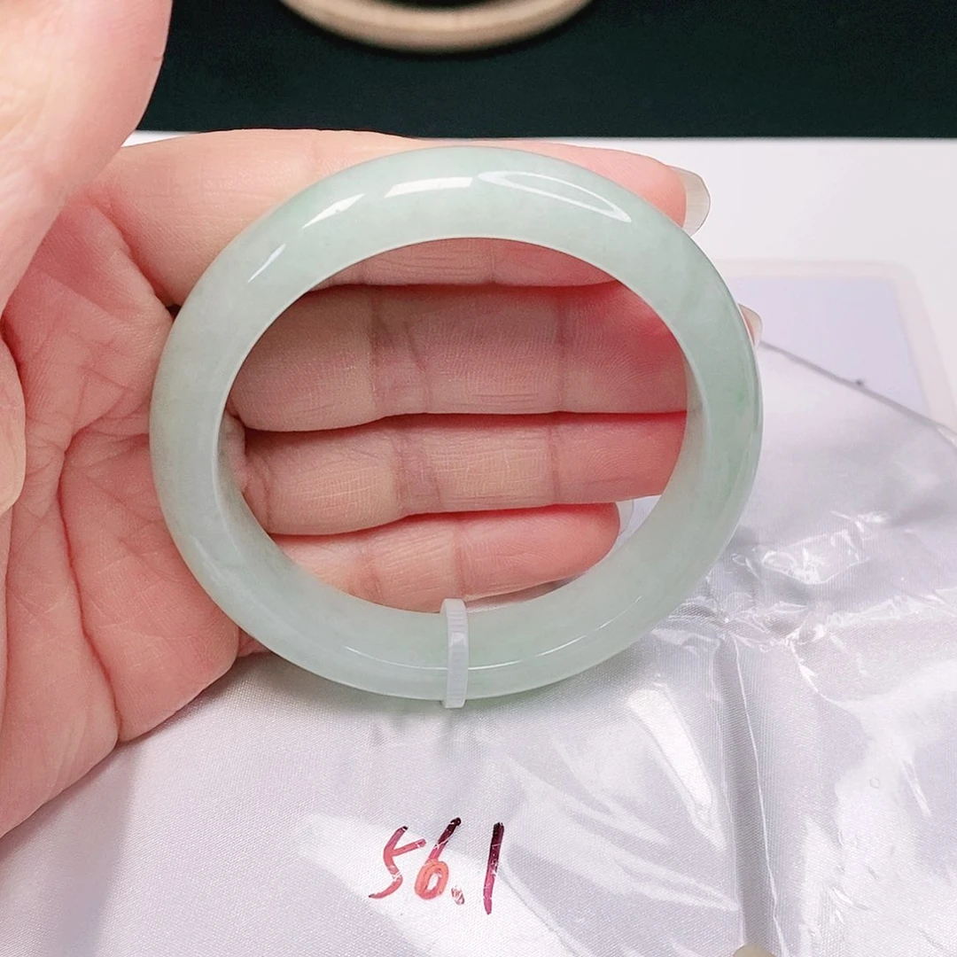 【闪购商品】翡翠手镯未镶嵌正圈