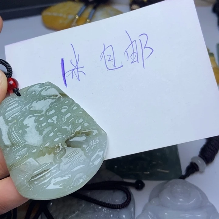 翡翠颈饰未镶嵌心***丶翡翠