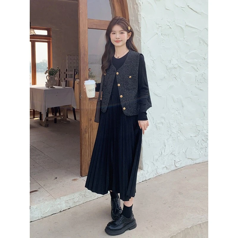 法式小香风马甲洋装套装女春秋2025新款气质黑色百褶裙两件套潮