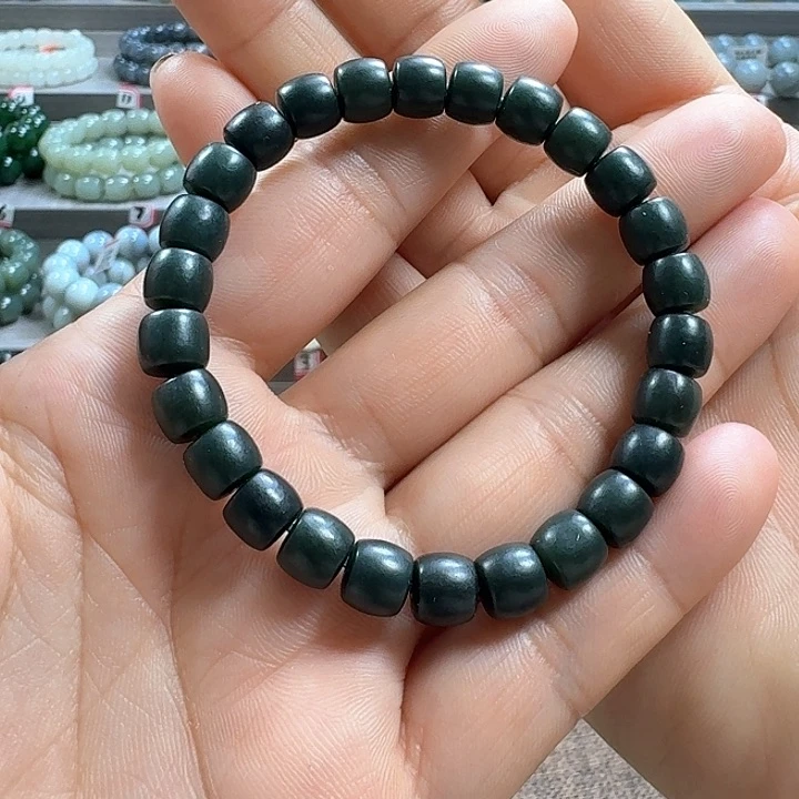 和田玉手链未镶嵌新疆沙枣青直切卡8