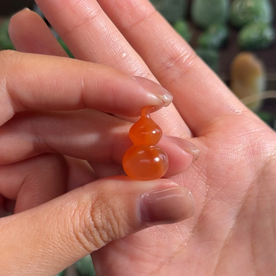 南红玛瑙未镶嵌颈饰
