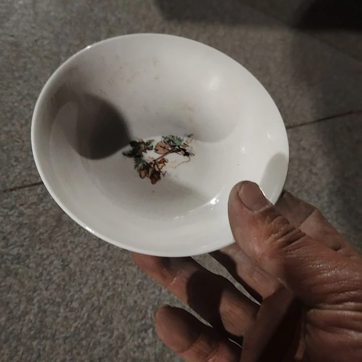 盘陶瓷盘子碗啥都有口径11公分