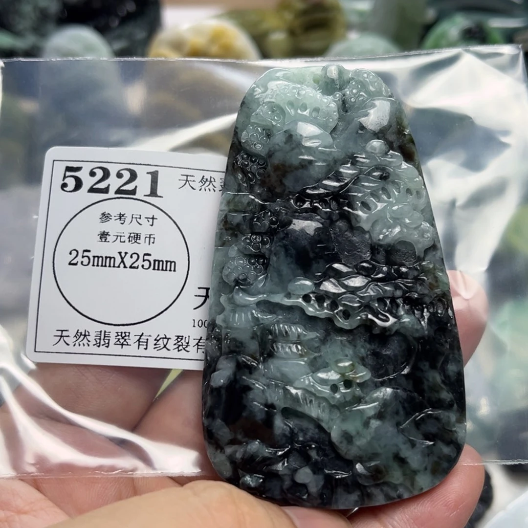 翡翠未镶嵌颈饰5221瑕疵