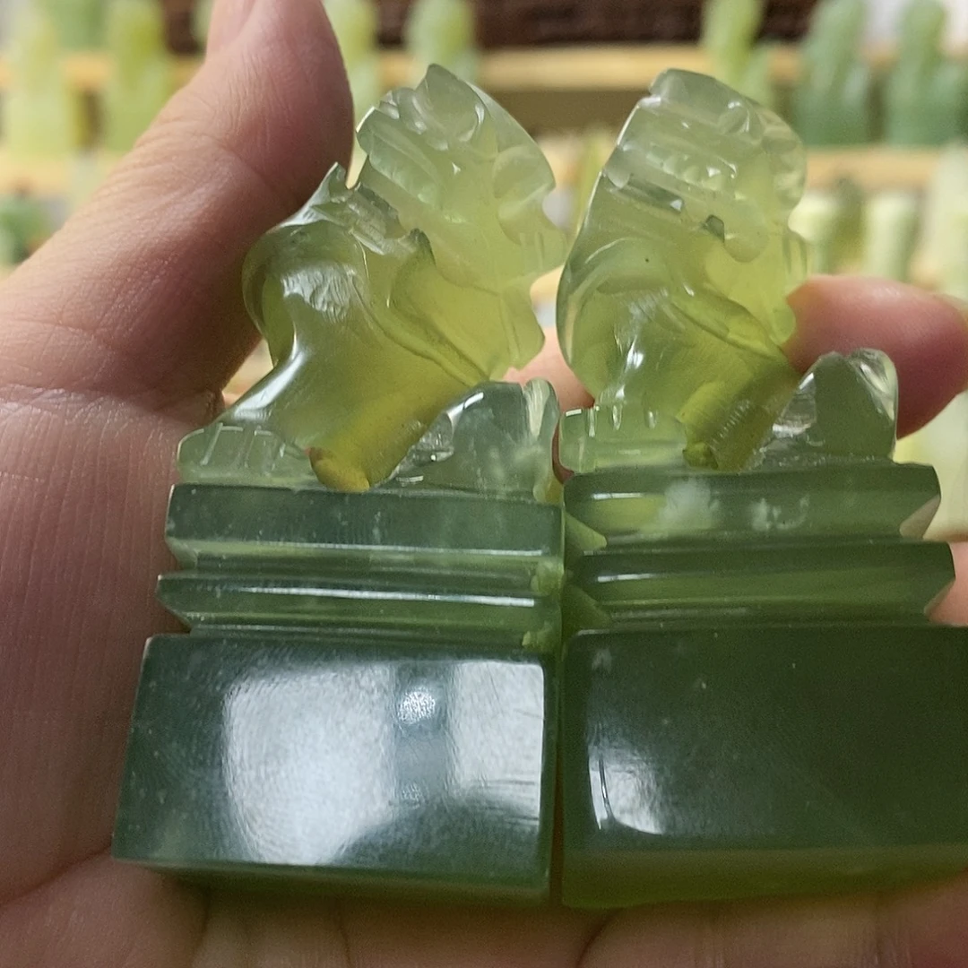 蛇纹石玉合金珠宝奇石