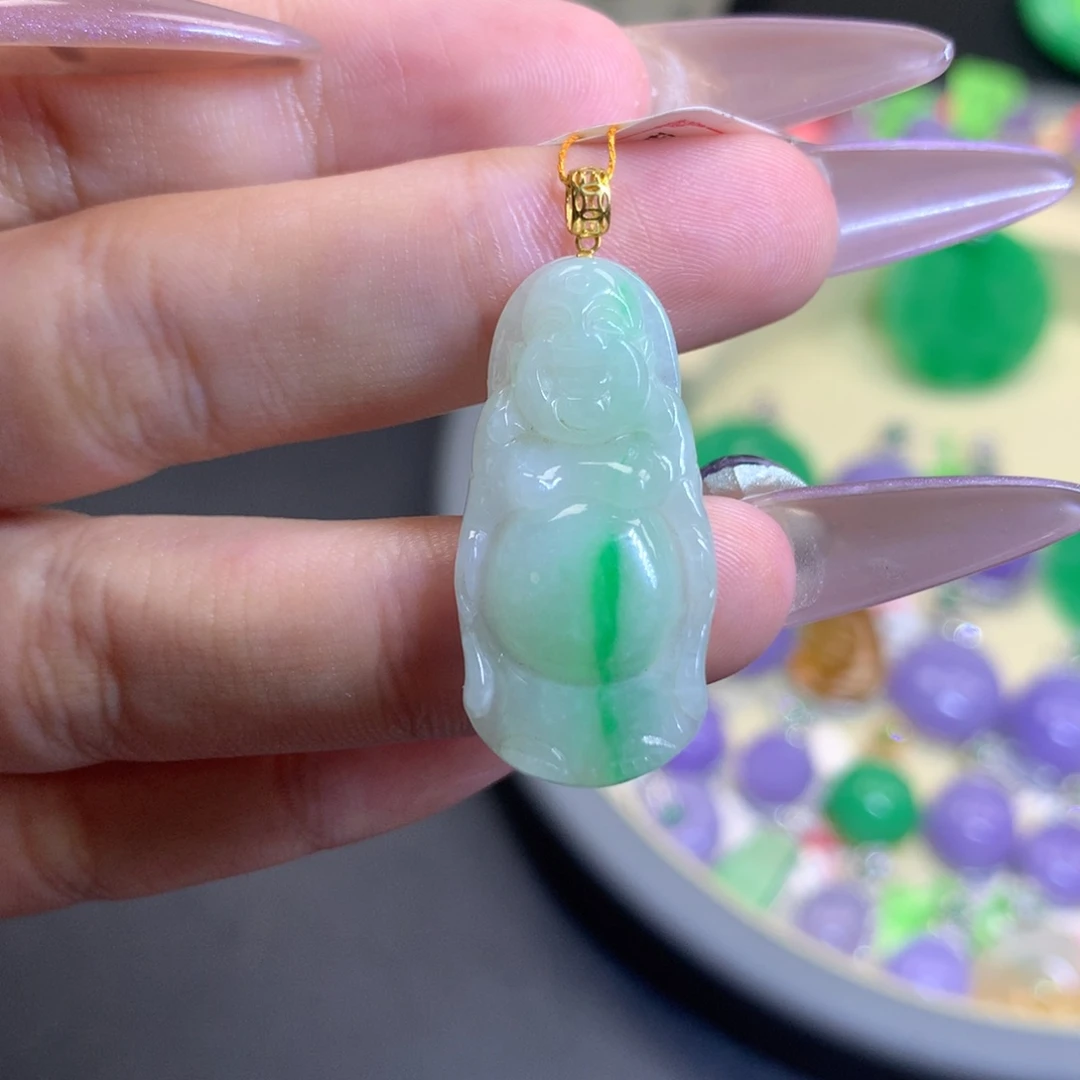 翡翠18K金镶嵌颈饰