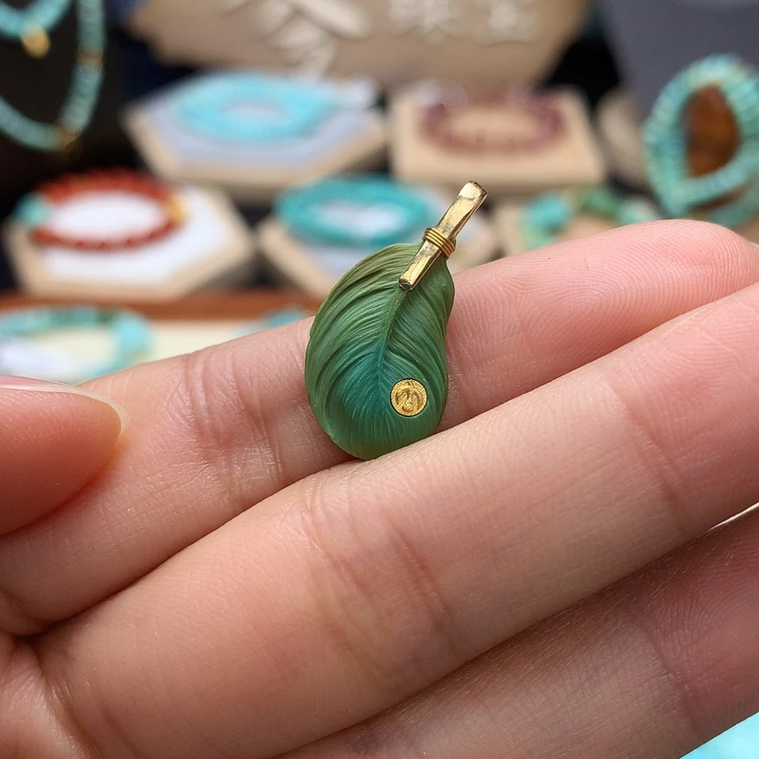 绿松石挂件18K金镶嵌