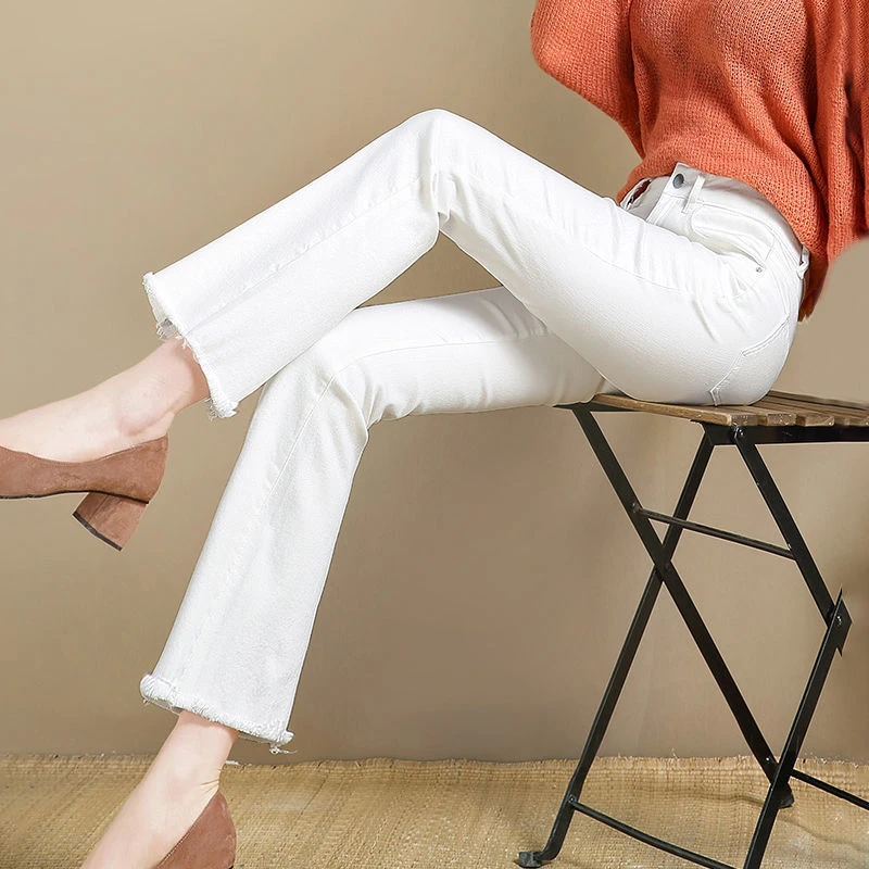 白色裤子微喇牛仔裤女秋季新款高腰修身显瘦九分喇叭裤女款裤子