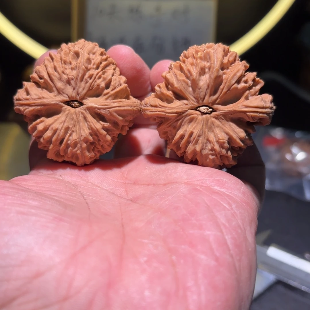 吊坠文玩核桃50 尺寸南疆石默认有黄