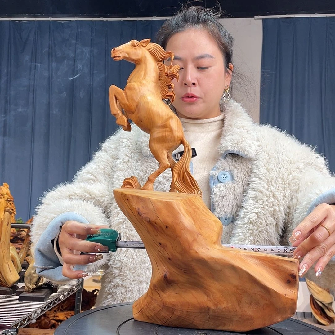 柏木（崖柏）随型艺术根雕