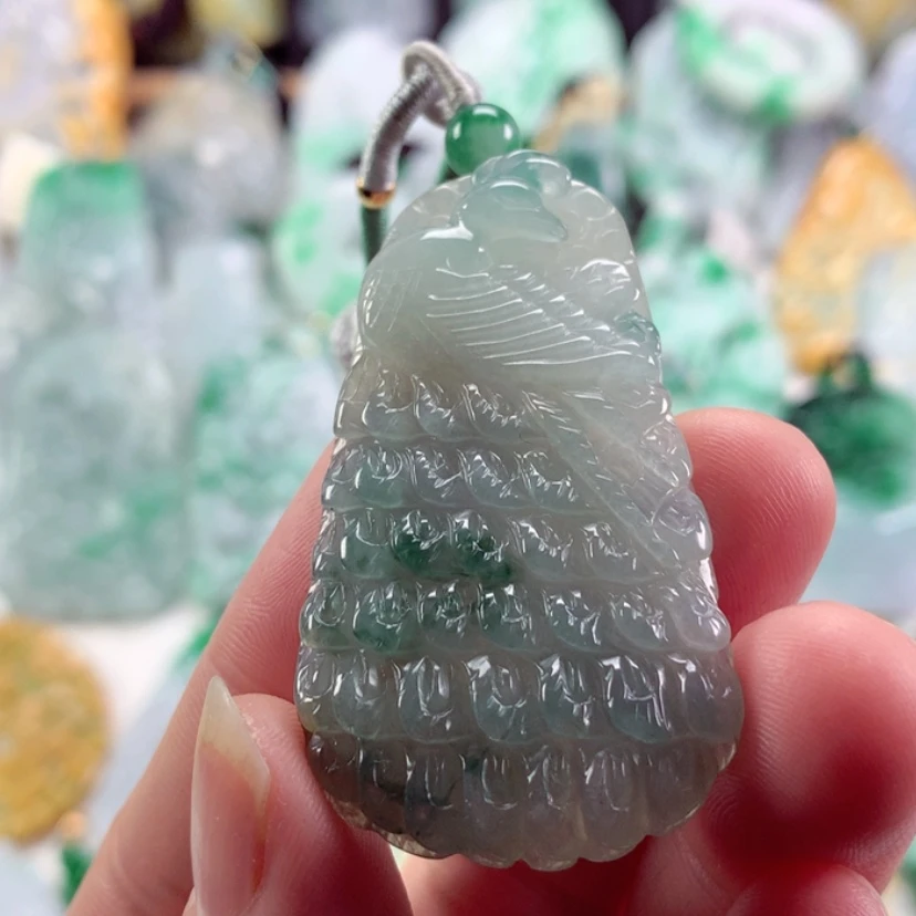 【闪购商品】翡翠吊坠(不含链)未镶嵌