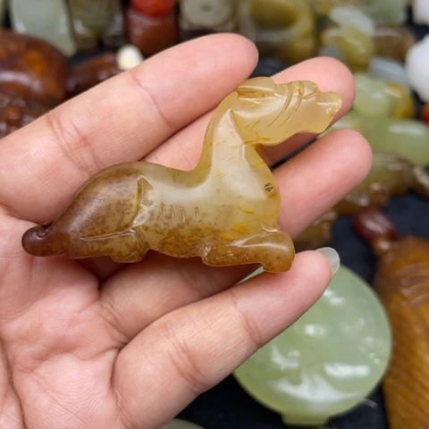 蛇纹石玉未镶嵌颈饰66