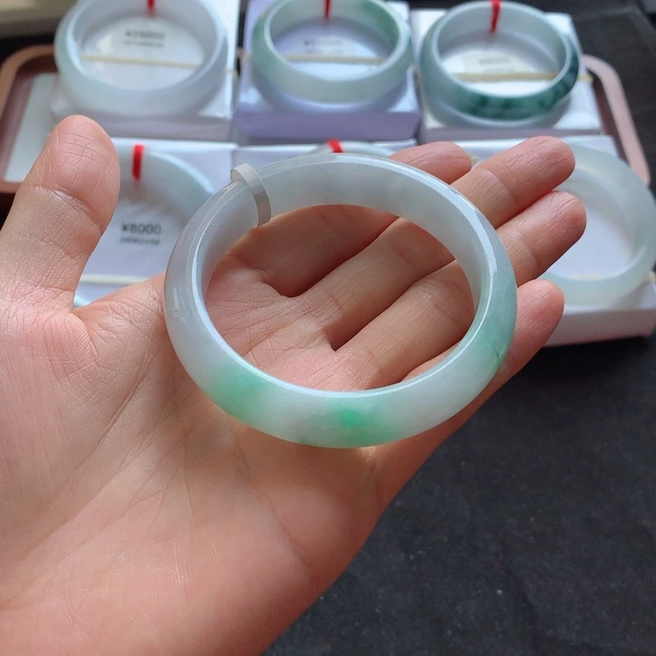 翡翠手镯未镶嵌手镯14