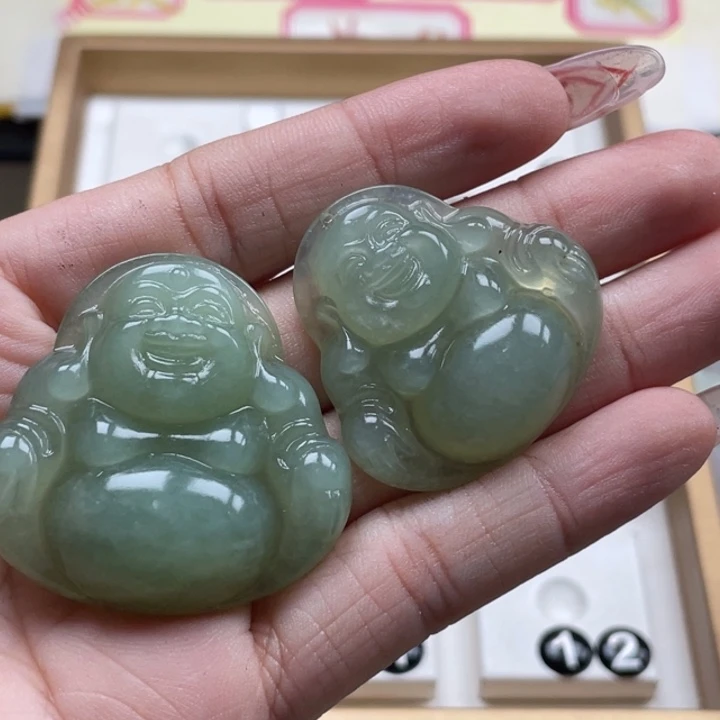 天****蛇纹石玉未镶嵌颈饰