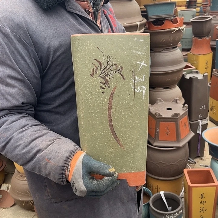 紫砂紫砂花盆和小