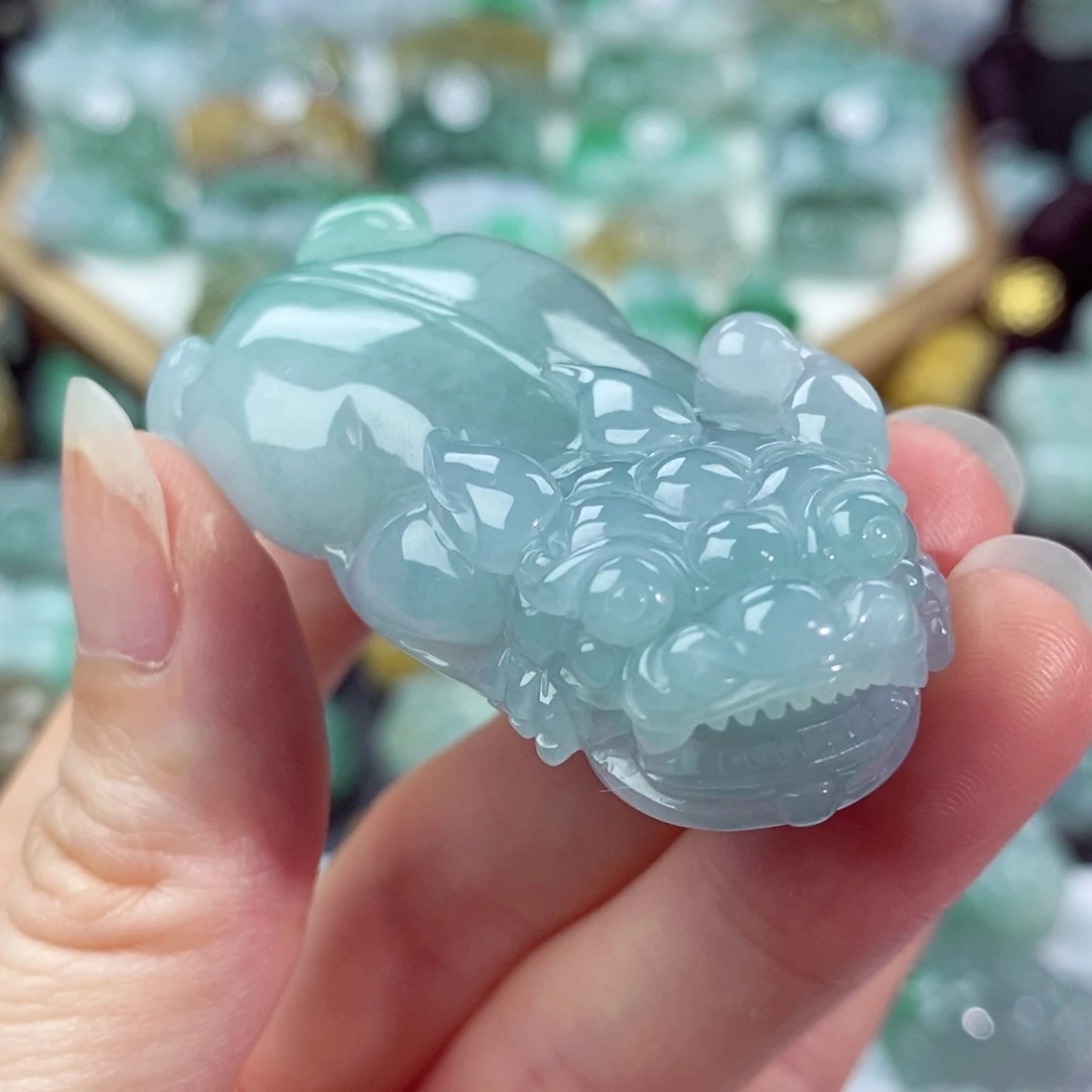 翡翠颈饰未镶嵌天然