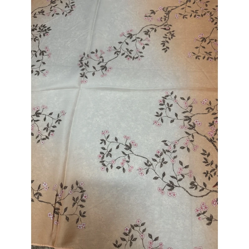 E313  粉花盛开  围巾 70*70左右 R4