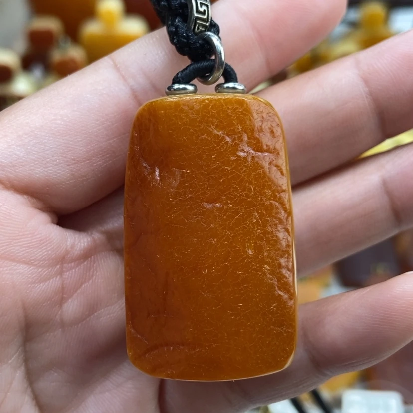 【闪购商品】琥珀颈饰未镶嵌